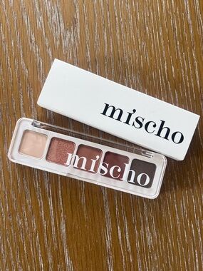 Mischo Clean Beauty Makeup Neutral Eyeshadow Palette 02 Warm Brown & Rose Shades